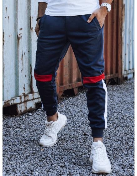 Námořnická modrá