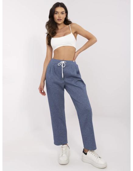 Námořnická modrá