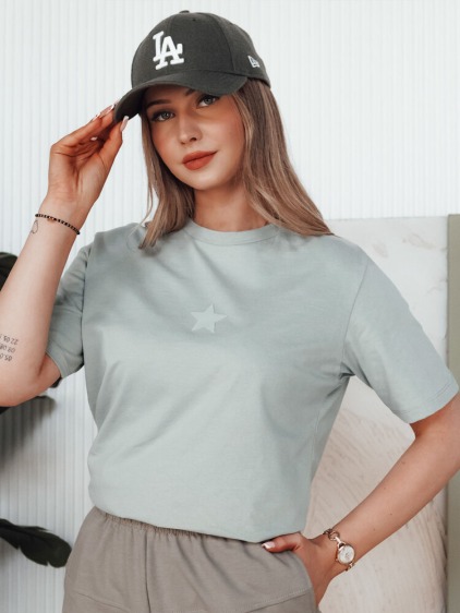 Světle zelená