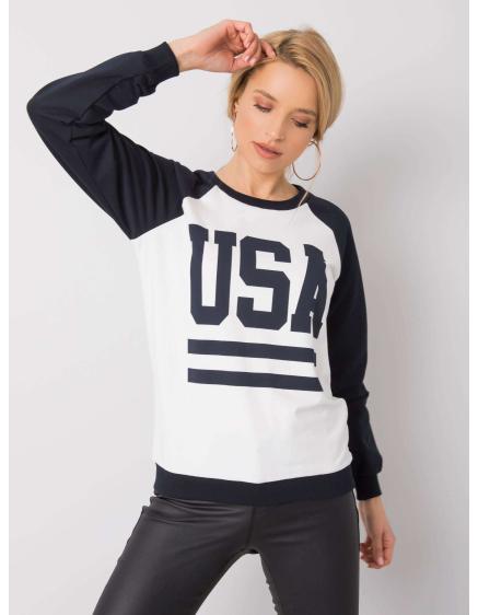 Námořnická modrá