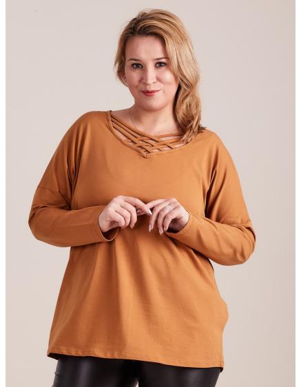 Dámská halenka s výstřihem PLUS SIZE světle hnědá 