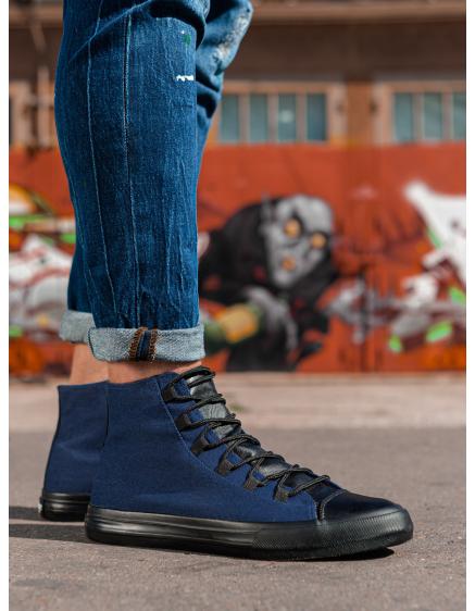 Námořnická modrá