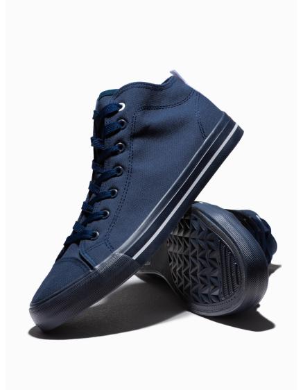 Námořnická modrá