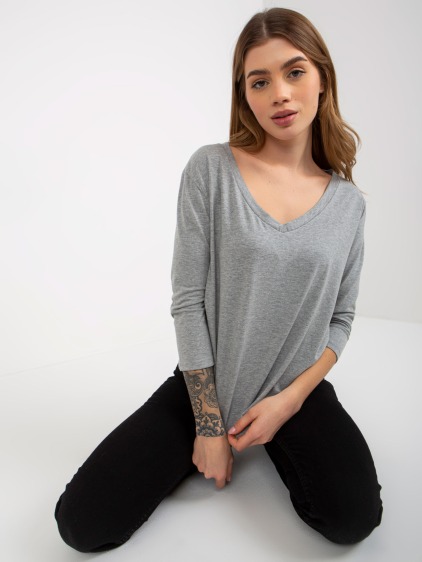 Šedá